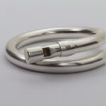 Armbandsflöjten av Emmeli Holm Metallformgivning